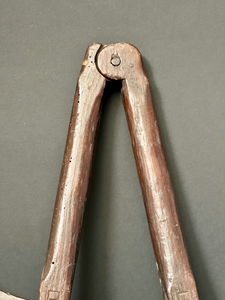 Large Engraved Wooden Carpenter's Compass – Dated 1824-photo-2