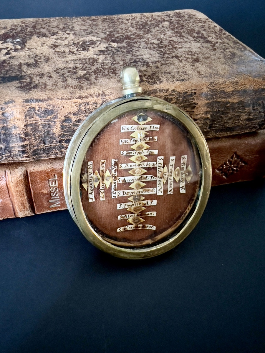 Reliquaire 15 reliques de Saints et de la passion D.N.JC. - XVIIIe - Italie