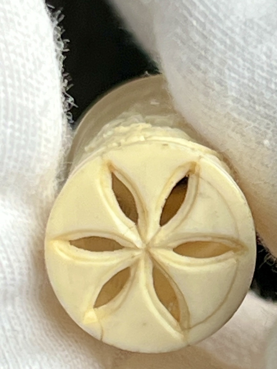 Carved Ivory Needle Case -photo-1