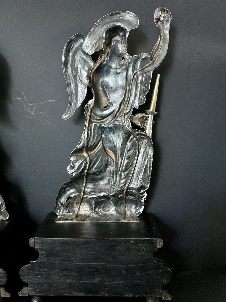Exceptional Pair Of Silver  Ceroferous Angels Or  Candle-bearing Angels – Brussels, 1681–1682 -photo-6
