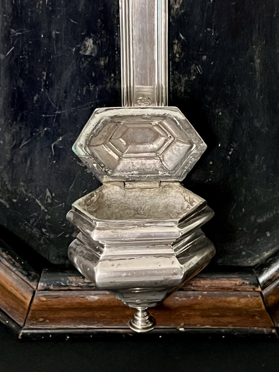 Important Silver Wall-mounted Holy Water Font – Bruges, Baroque Period, 1733-1734-photo-8