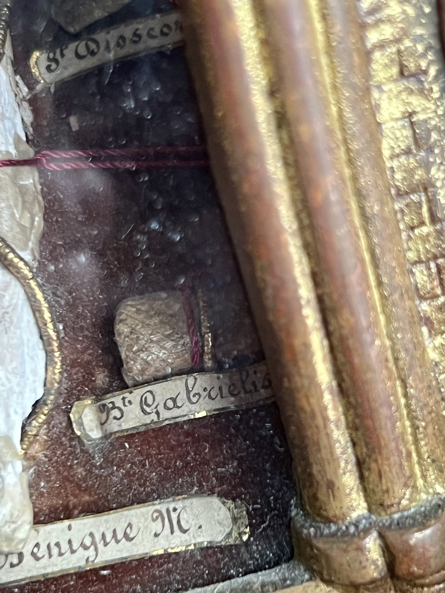 Reliquaire-chapelle néogothique en bronze doré, XIXᵉ siècle-photo-5