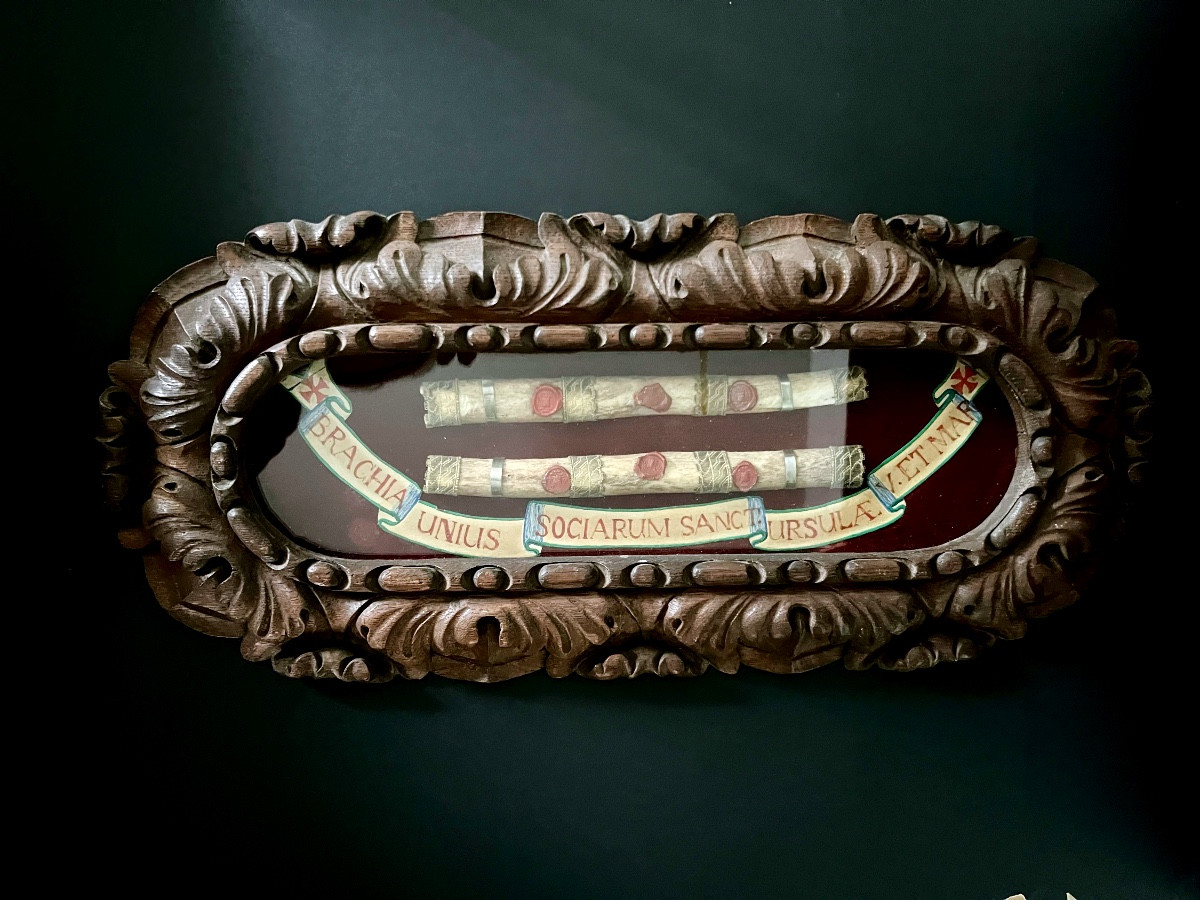 Large Wall Reliquary Containing The Relics Of Saint Ursula And Her Companions — 18th Century — Germany