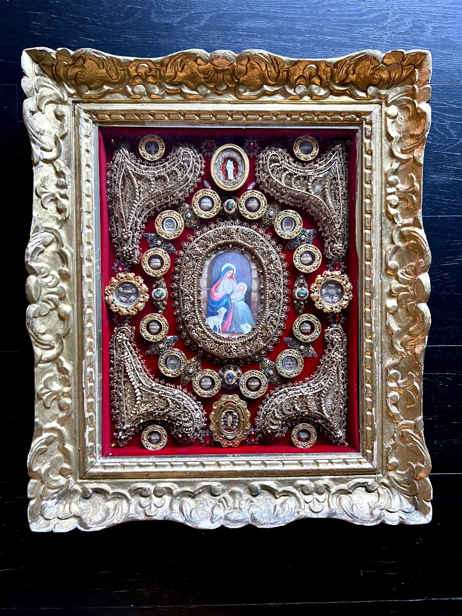 Large Reliquary Frame – Virgin And Child – 19th Century – Exceptional Collection Of Relics