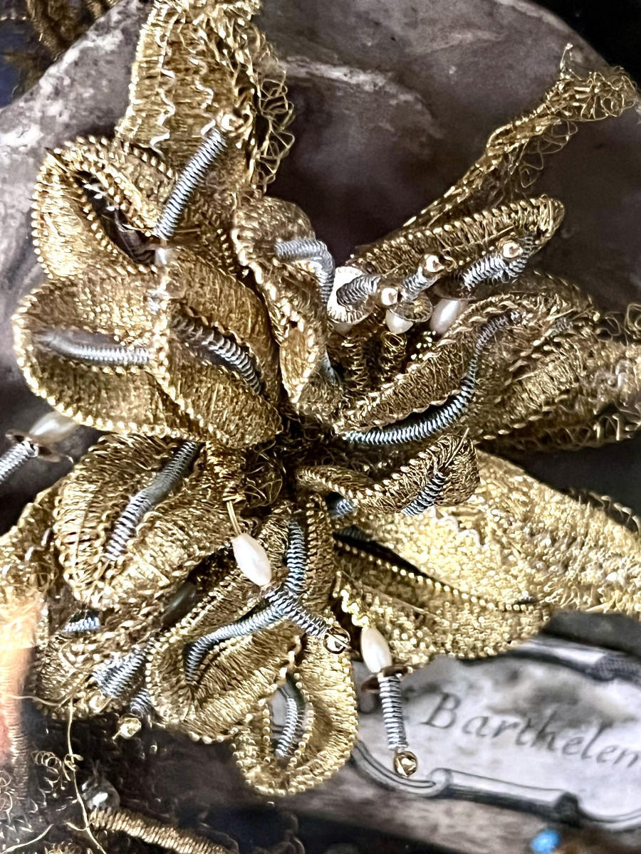 Chasse reliquaire néogothique contenant une relique de Saint Barthélemy – XIXe siècle - France-photo-5