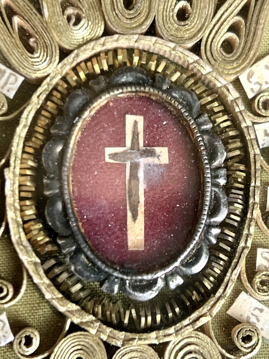 Oval Reliquary - Relic Of The Holy Cross And Relics Of The Twelve Apostles-photo-3