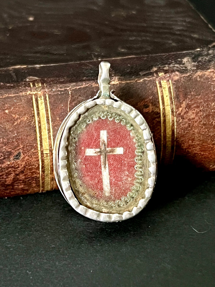 Pendentif reliquaire en argent  de la Vraie Croix  – XIXè - Italie