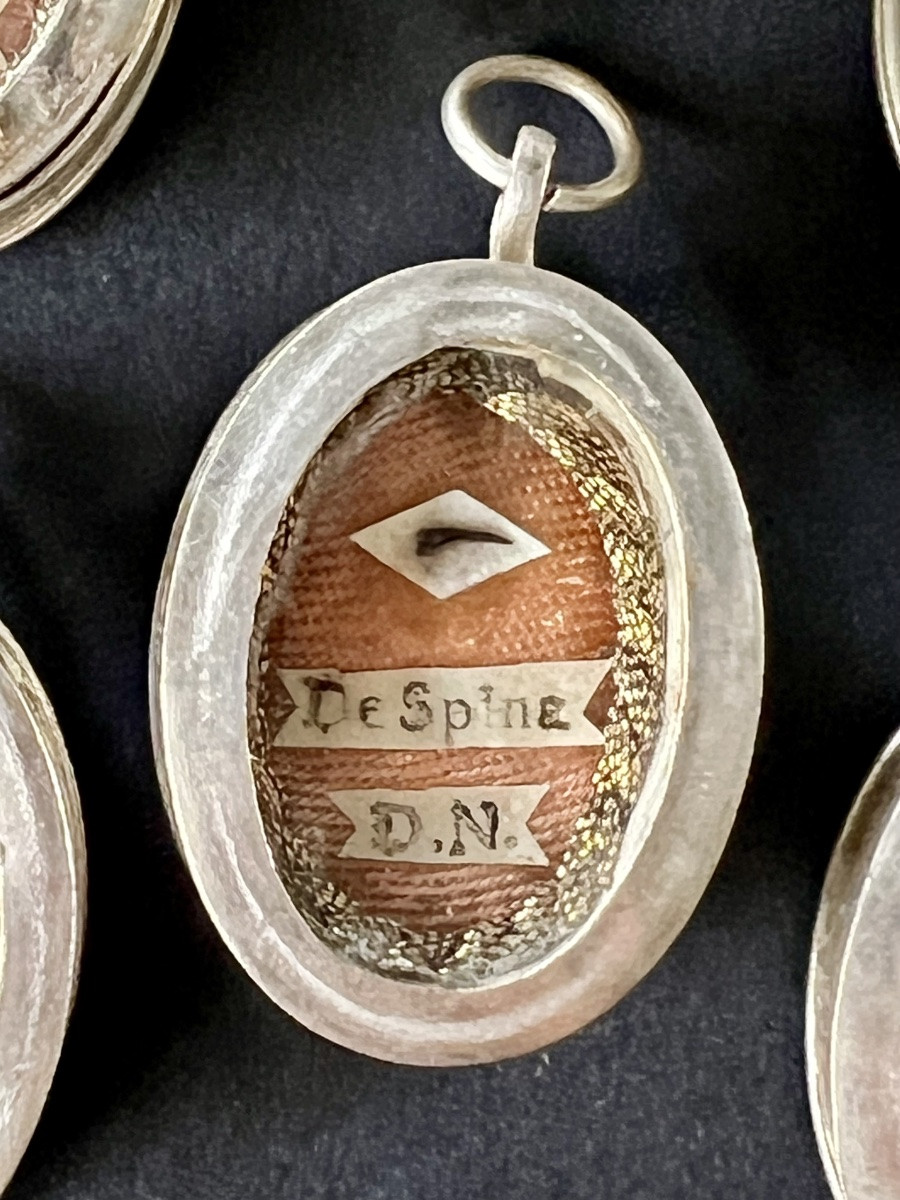 Ensemble de six reliquaires avec des reliques de la Passion du Christ – XIXe siècle - Italie-photo-3