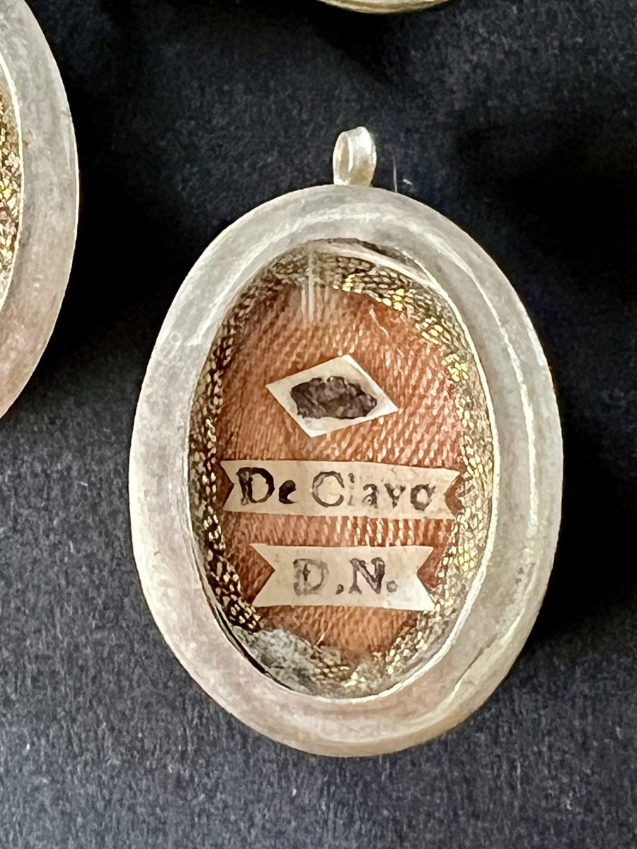 Ensemble de six reliquaires avec des reliques de la Passion du Christ – XIXe siècle - Italie-photo-4