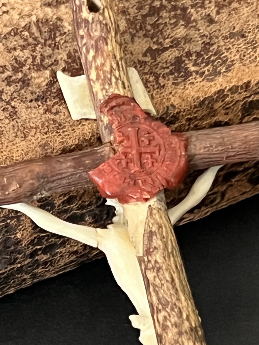 Crucifix-reliquaire de pèlerinage en bois d’olivier de Terre Sainte-photo-8