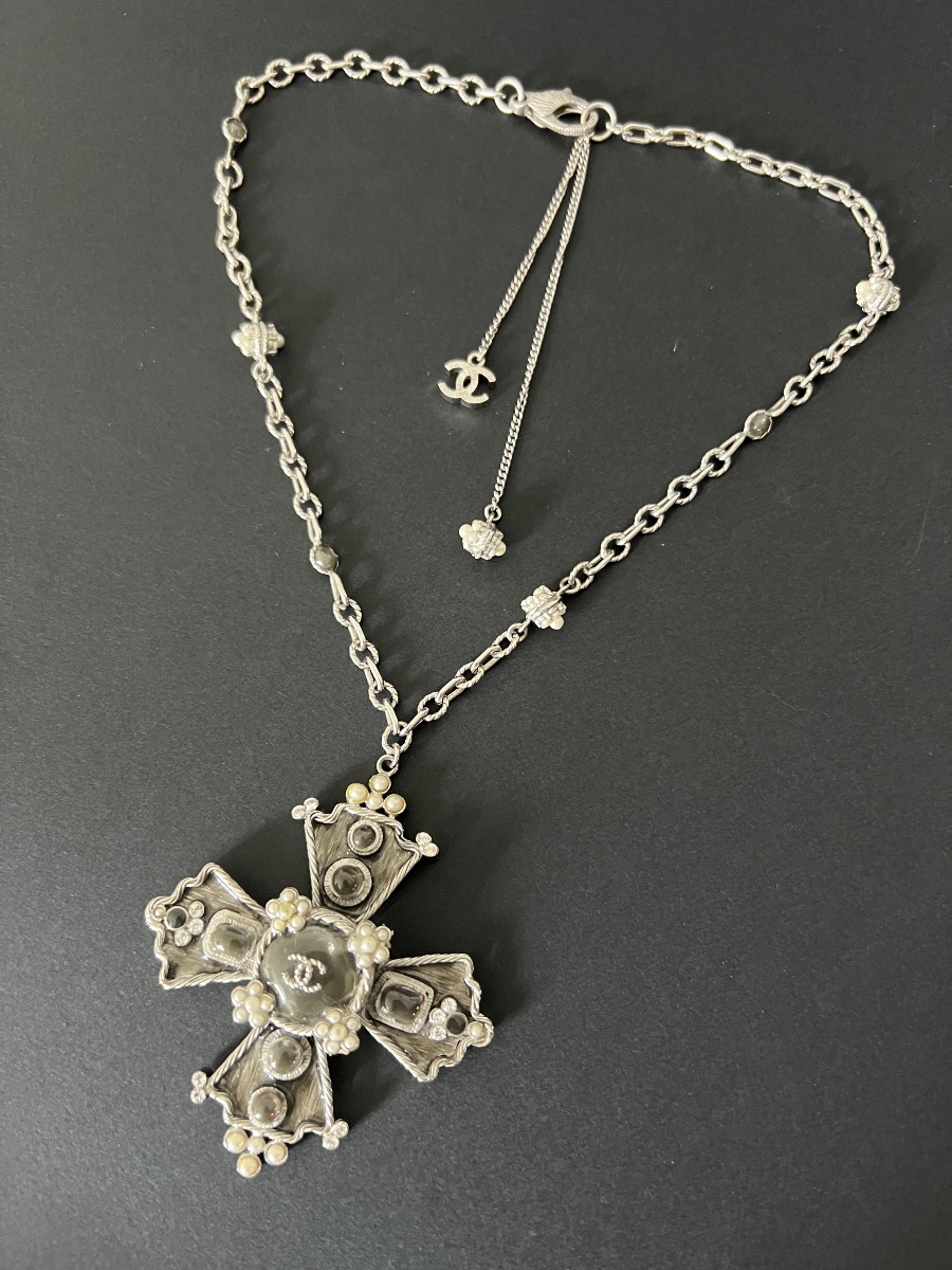Pendentif Croix Chanel  - Karl Lagerfeld -photo-2