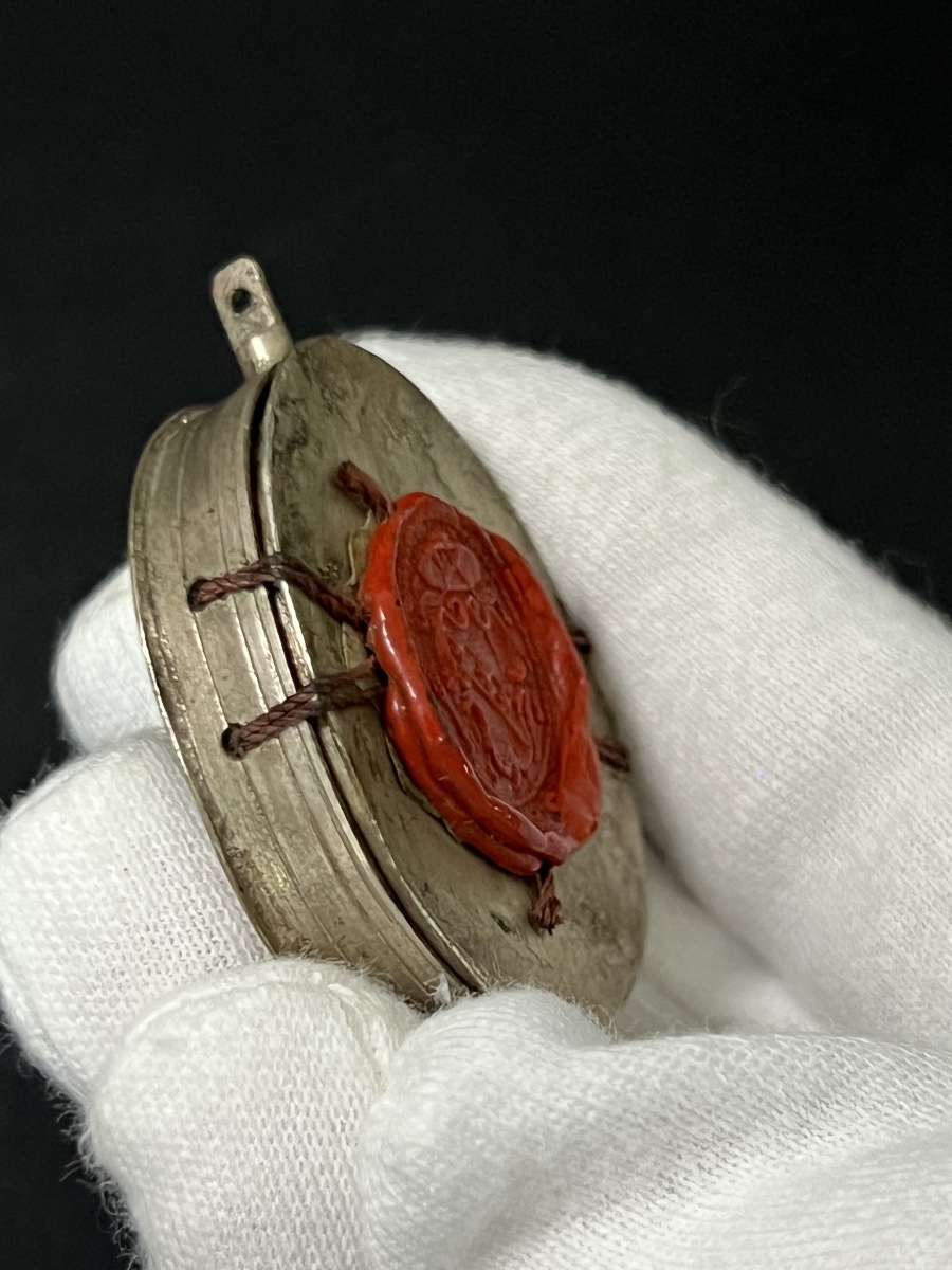 Reliquary "de Lancea Longini  quae  latus  domini  nostri Apervit" Reliquary – 18th Century-photo-1