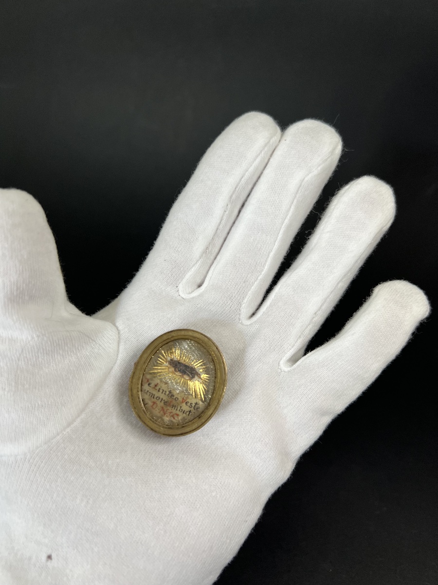 Rare Reliquary Containing A Fragment Of Christ’s Tunic – Ex Linteo Vestis Domini Nostri -photo-4