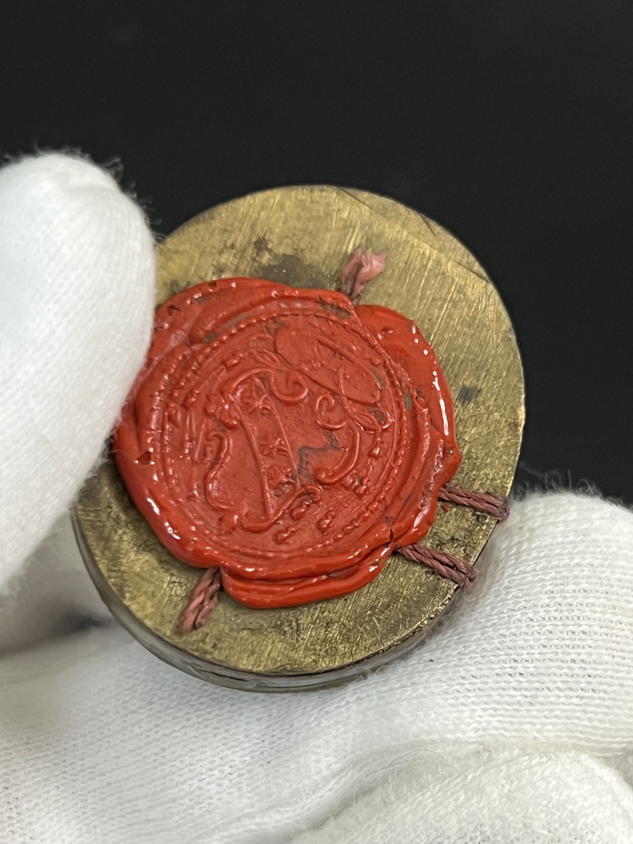 Rare Reliquary Containing A Fragment Of Christ’s Tunic – Ex Linteo Vestis Domini Nostri -photo-3