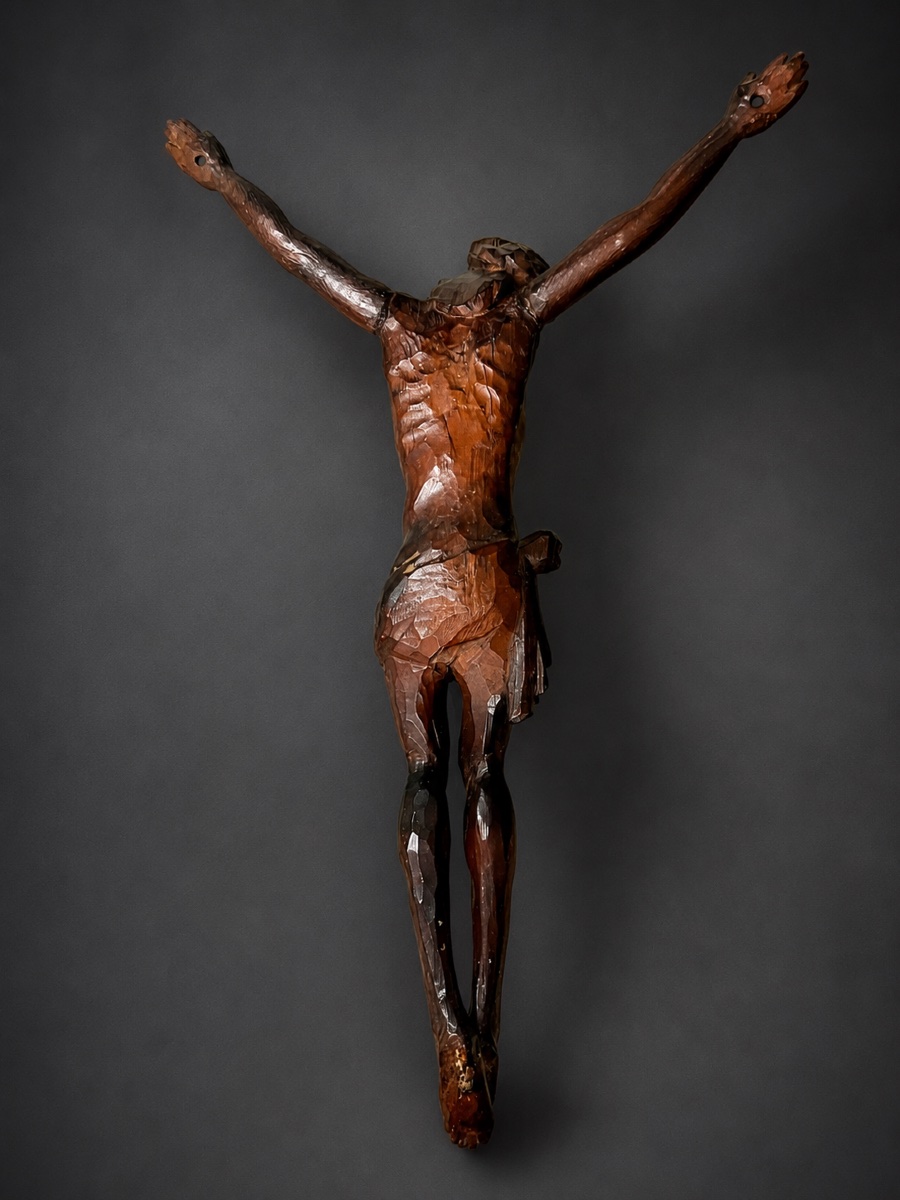 Christ en croix en tilleul sculpté – Allemagne, XVIIIe siècle -photo-2