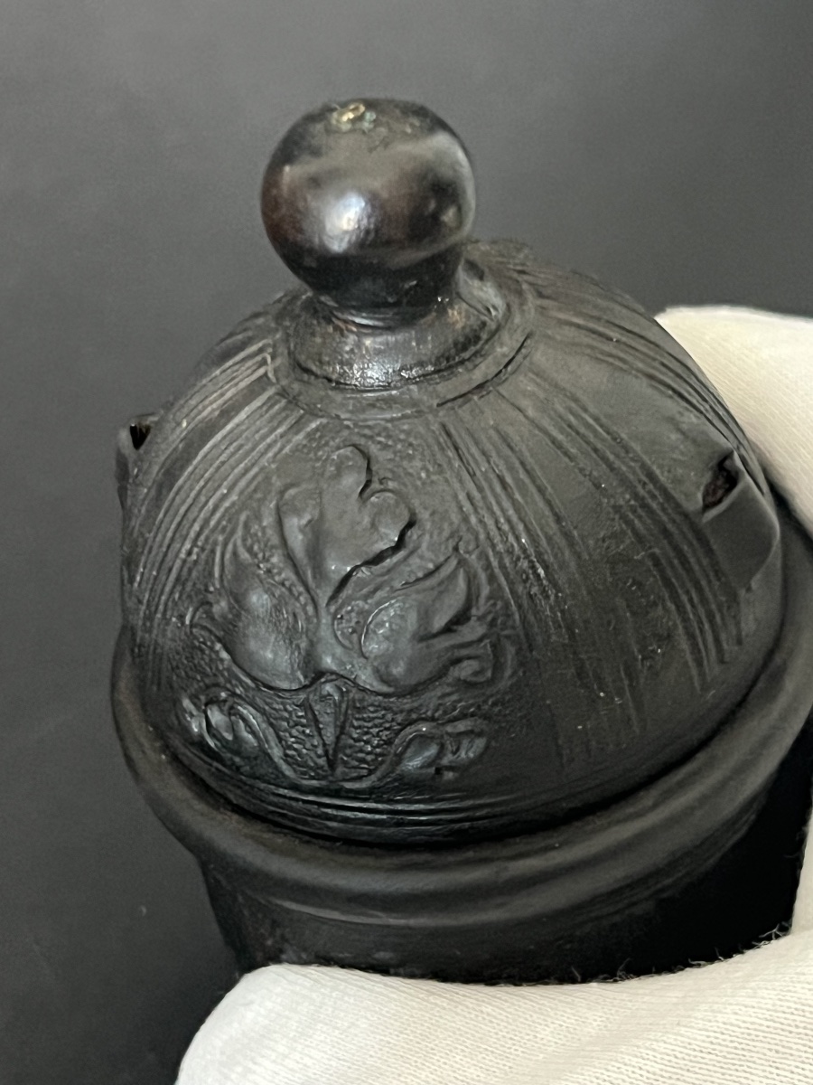 Boîte à pyxide en cuir gaufré sur âme de bois, XVIe siècle-photo-7