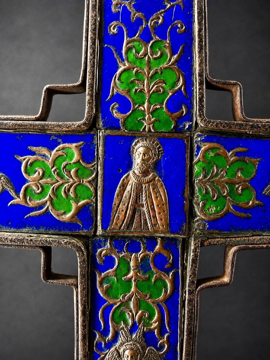 Grande croix processionnelle en émaux polychromes – XVIIIe siècle-photo-2