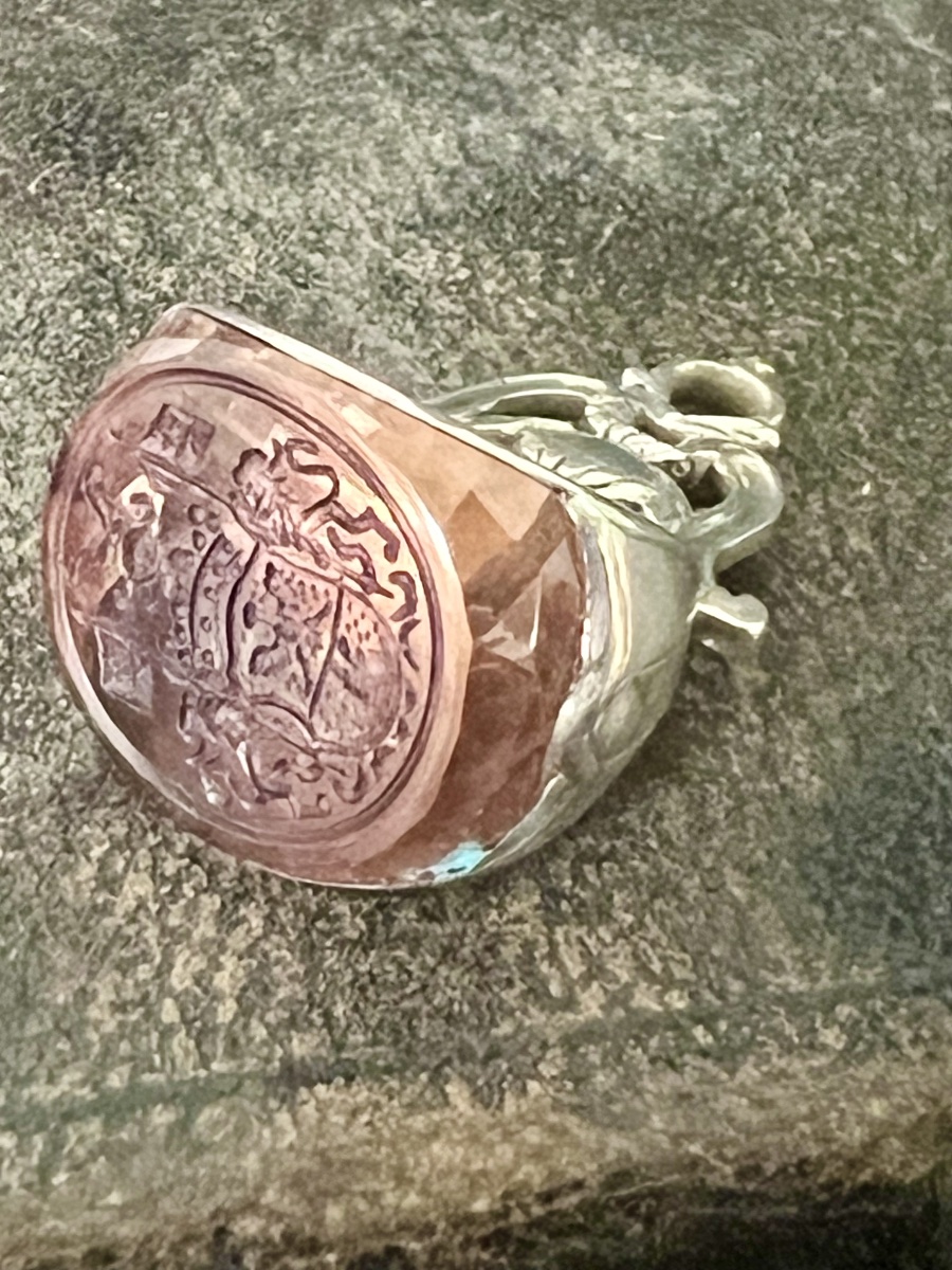 Heraldic Seal Made Of Tinted Rock Crystal, With A Silver Setting And Original Case – 19th Century 