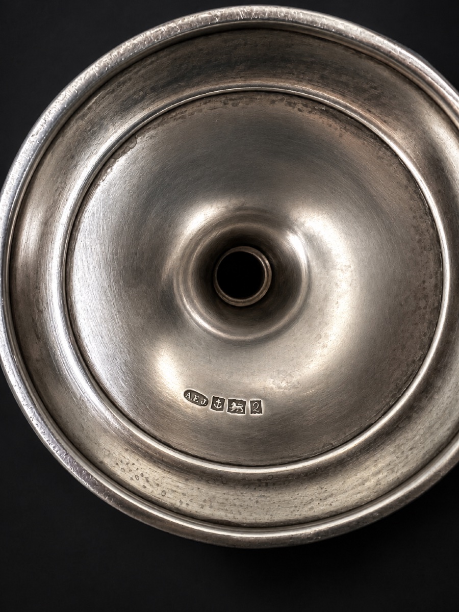 Solid Silver And Vermeil Chalice – A.e. Jones – Birmingham, 1940-photo-7