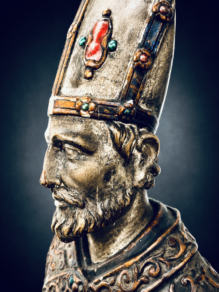 Carved, Lacquered, And Polychrome Wooden Reliquary Bust Of A Bishop – Italy, 18th Century-photo-5