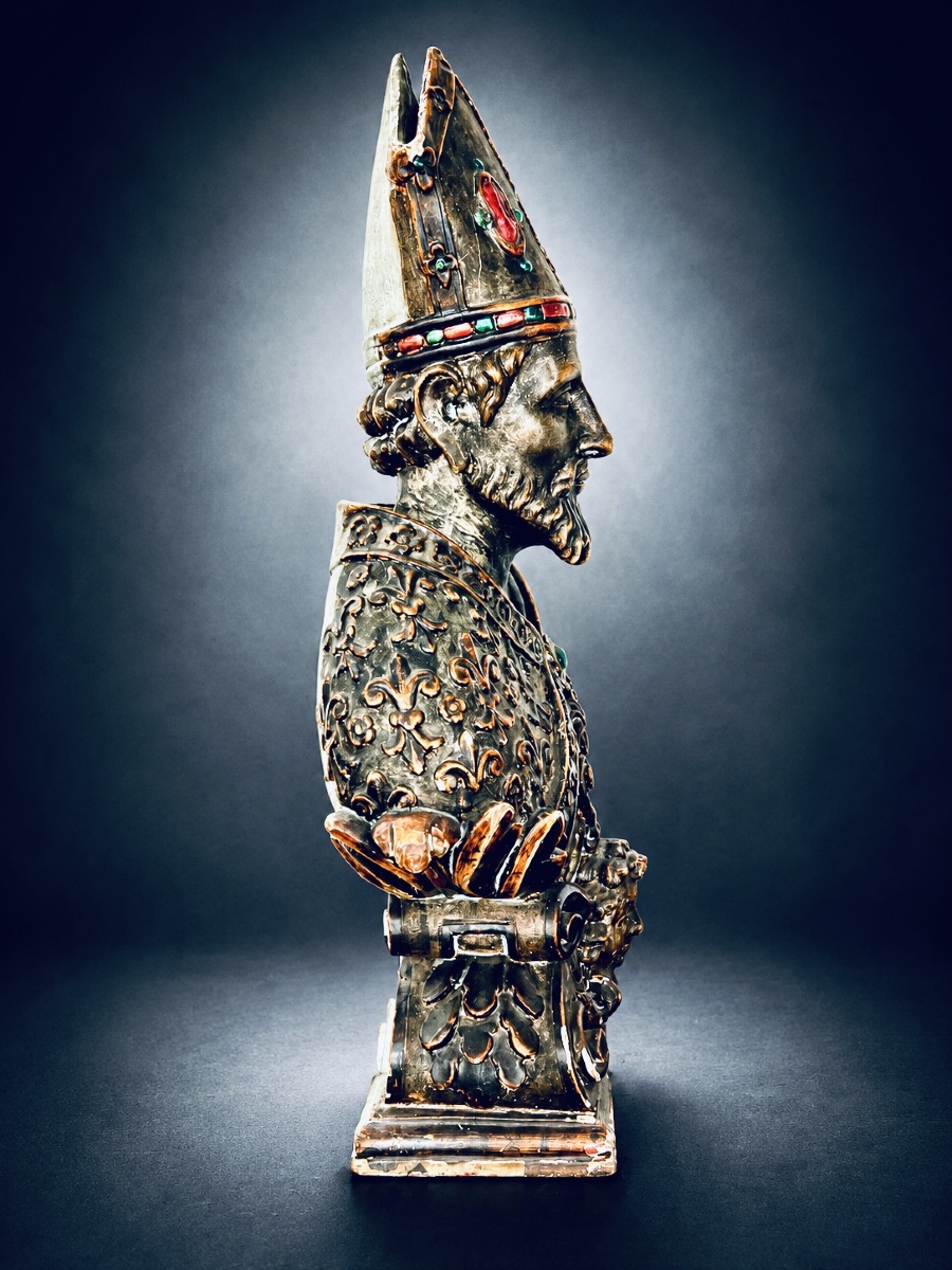 Buste-reliquaire d’évêque en bois sculpté, laqué et polychromé – Italie, XVIIIe siècle-photo-1