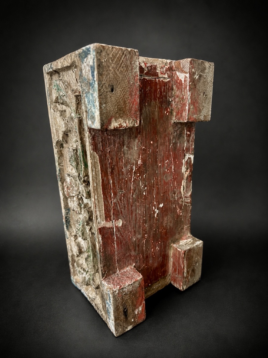 Chasse monastique en bois sculpté et polychromé, travail flamand - Bruges - XVIIe siècle -photo-8