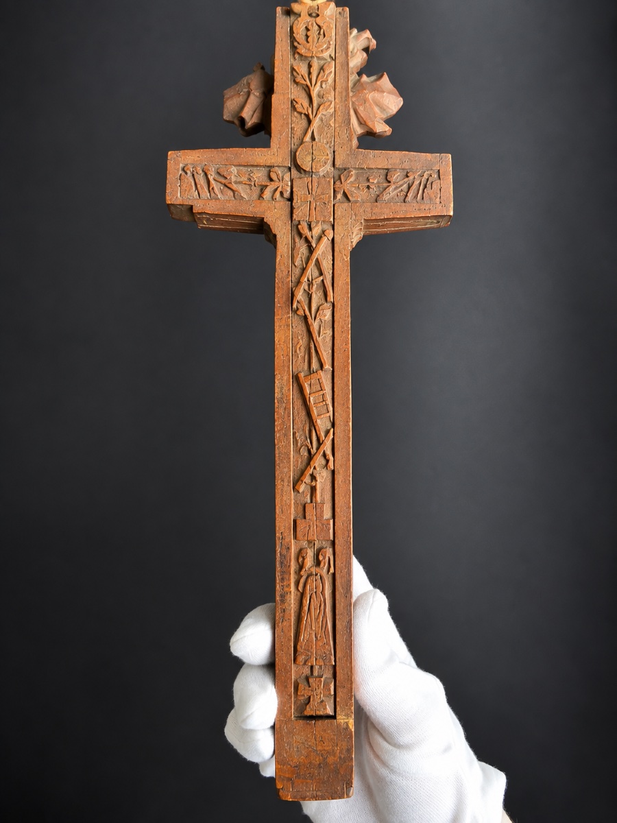 Croix-reliquaire de la Passion en buis sculpté – Allemagne du Sud, XVIIIe siècle-photo-4