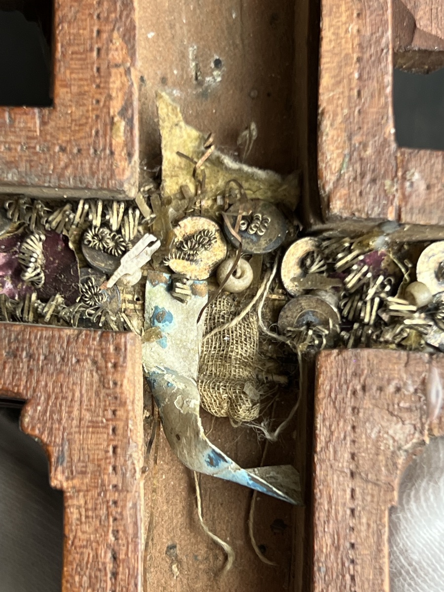 Croix-reliquaire de la Passion en buis sculpté – Allemagne du Sud, XVIIIe siècle-photo-5
