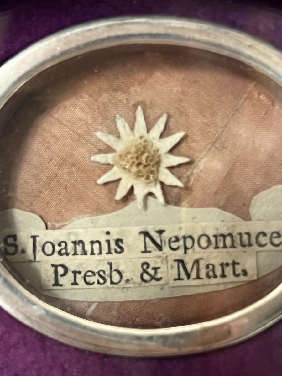 Reliquaire de saint Jean Népomucène  – XVIIIe siècle-photo-3