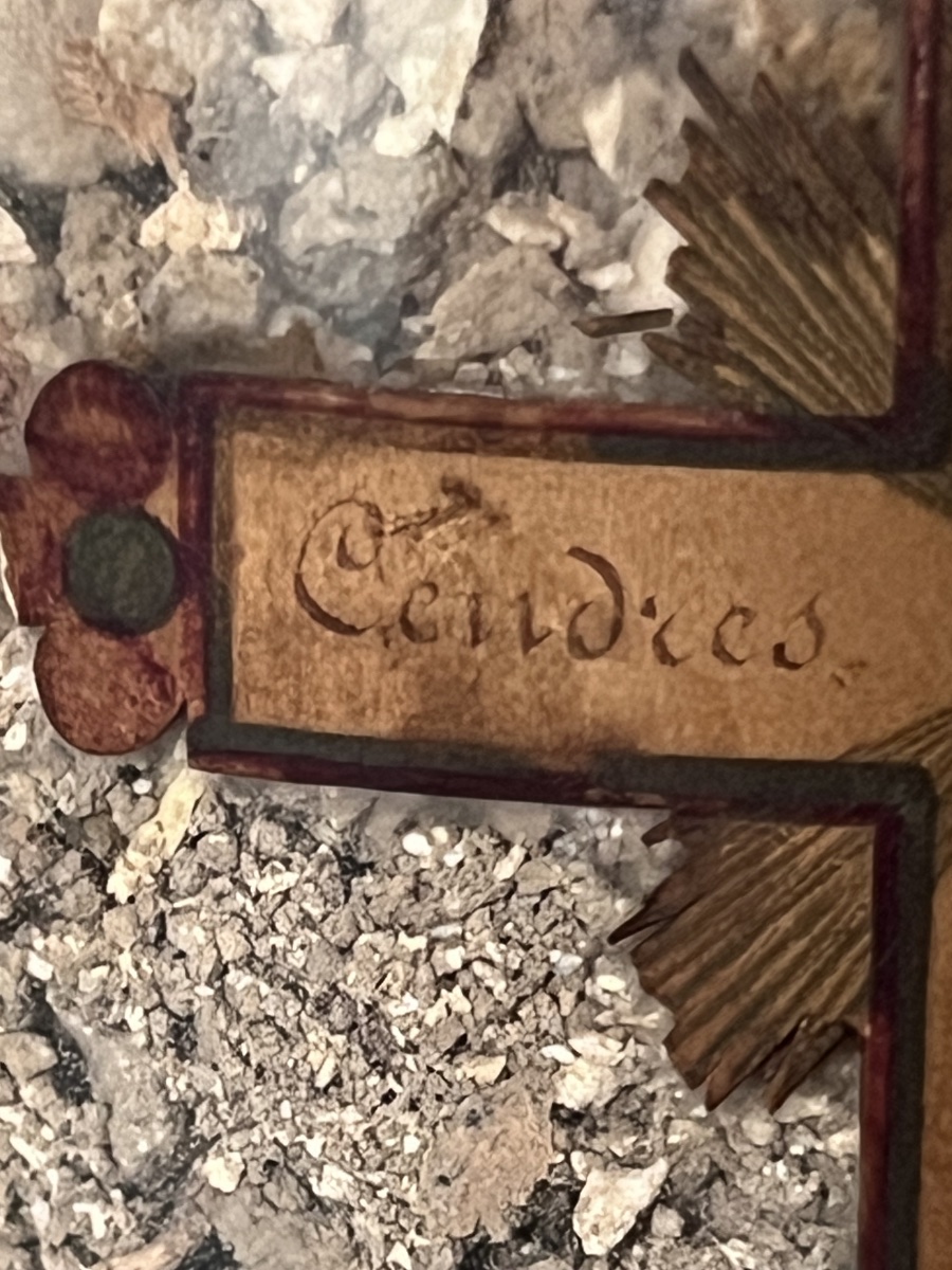 Rare paire de grands reliquaires des catacombes romaines – reliques extraites en 1661-photo-3
