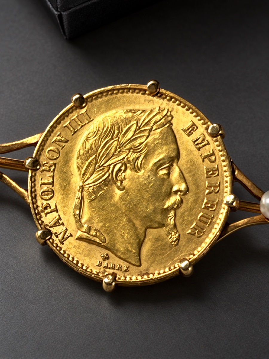 Antique 18-karat Gold Brooch Featuring A 20-franc Napoleon III Coin From 1868 And Fine Pearls-photo-5