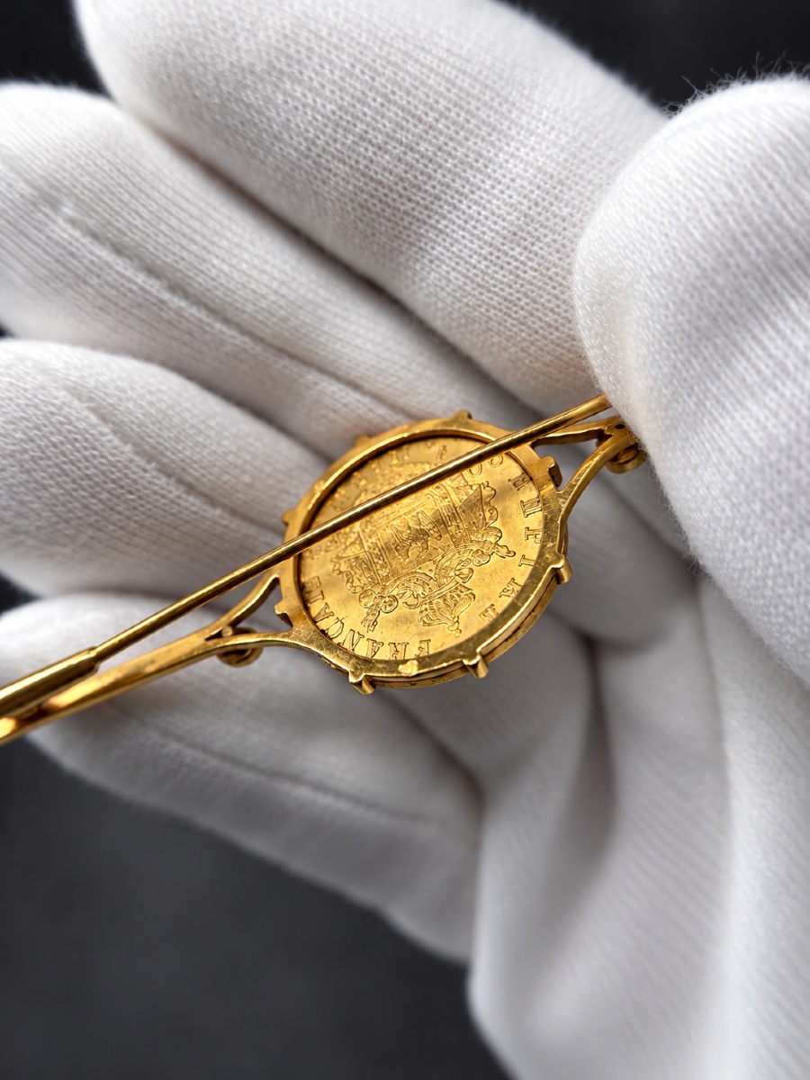Antique 18-karat Gold Brooch Featuring A 20-franc Napoleon III Coin From 1868 And Fine Pearls-photo-6
