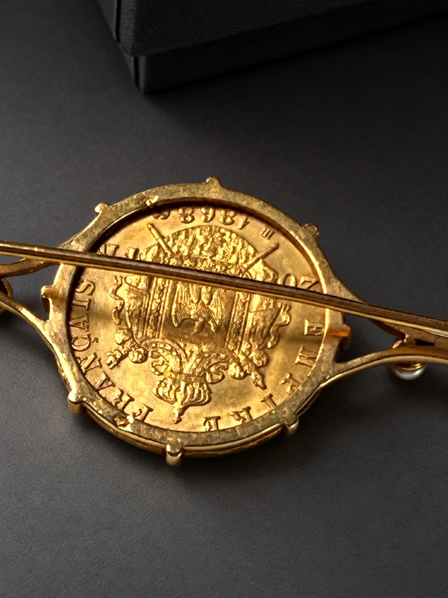 Antique 18-karat Gold Brooch Featuring A 20-franc Napoleon III Coin From 1868 And Fine Pearls-photo-7