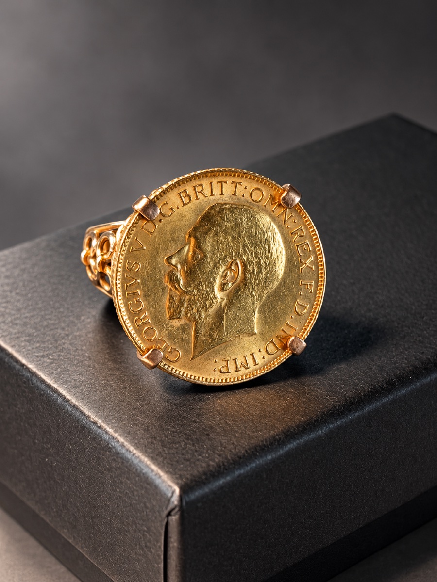 18-karat Yellow Gold Ring Featuring A British Gold Sovereign—george V—early 20th Century -photo-3