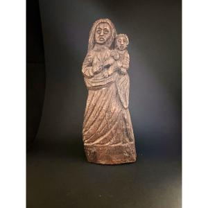 Virgin And Child In Carved Wood – Medieval Or Post-medieval Folk Art
