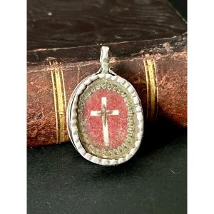 Pendentif reliquaire en argent  de la Vraie Croix  – XIXè - Italie