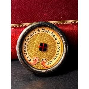 Thèque reliquaire scellée de saint Jean-Marie Vianney, curé d’Ars – Ex Veste Talari