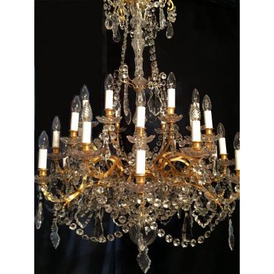 Lustre 24 Lumières Bronze Et Cristal XIXe