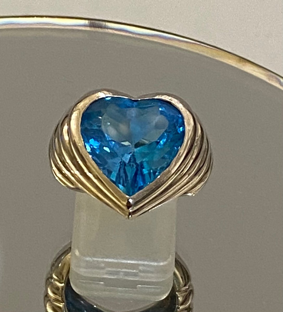 Heart Ring In Gold And Topaz -photo-1