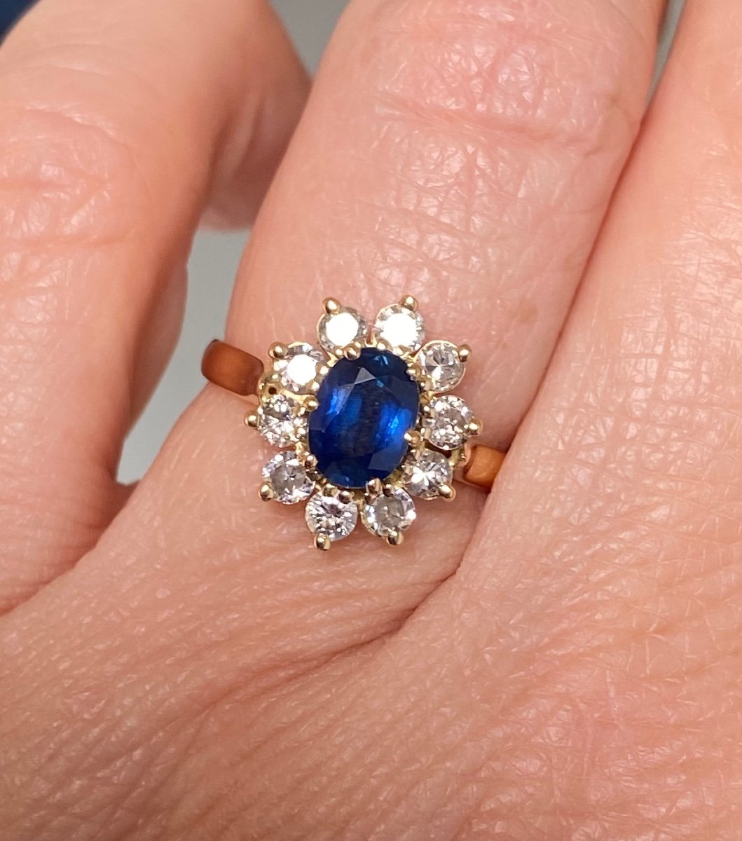 Marguerite Ring In Gold. Sapphire And Diamonds-photo-6