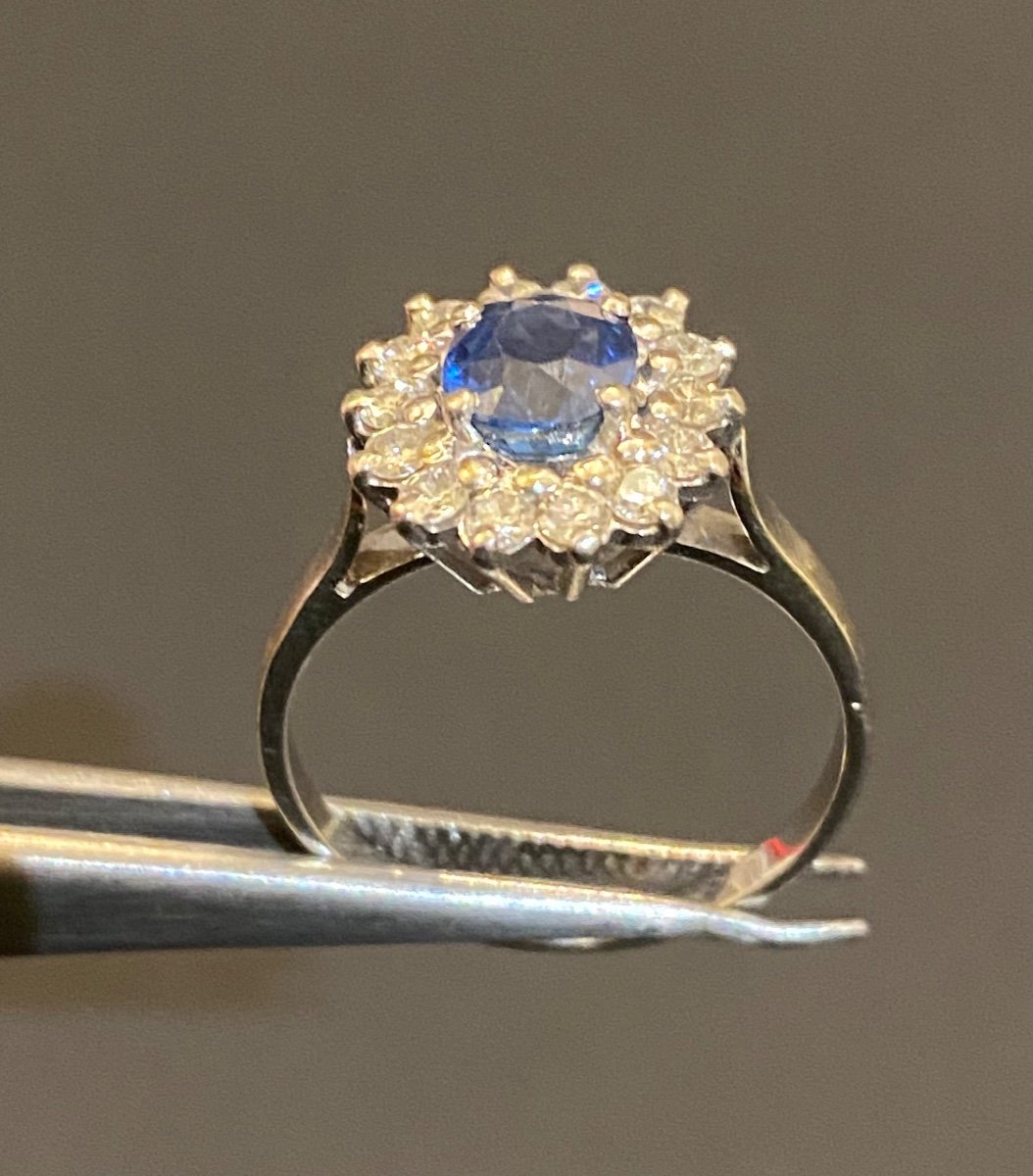 Marguerite Ring In Gold, Platinum, Sapphire And Diamonds-photo-8