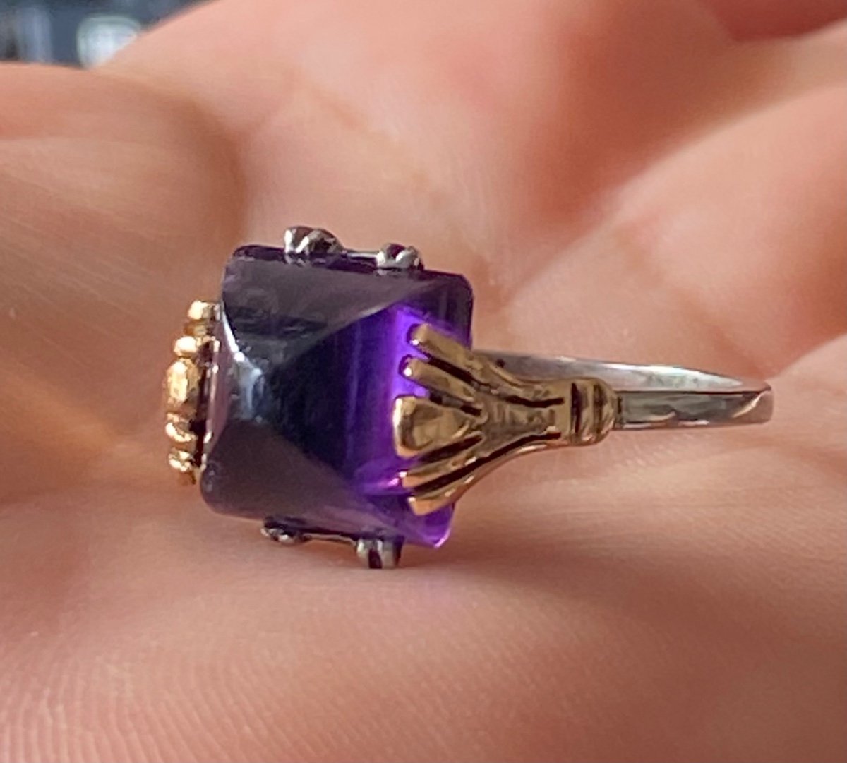 Beautiful Old Gold And Amethyst Ring-photo-4