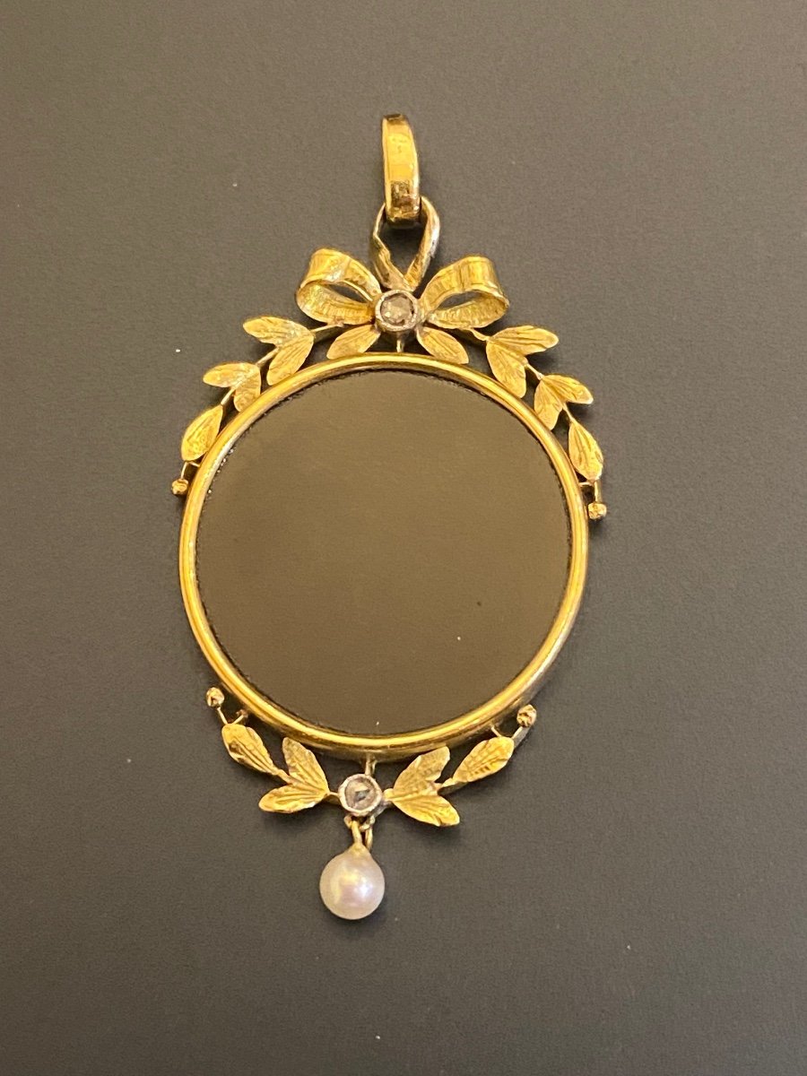 Ancien Pendentif Art Nouveau En Or , Onyx, perle et  Diamants-photo-1