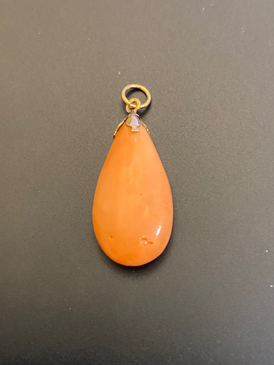 Old Gold And Coral Pendant-photo-3