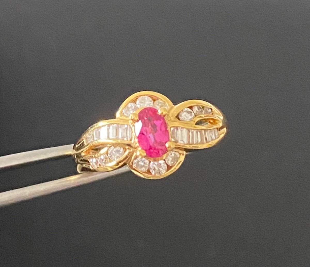 Bague En Or , Rubis Et Diamants