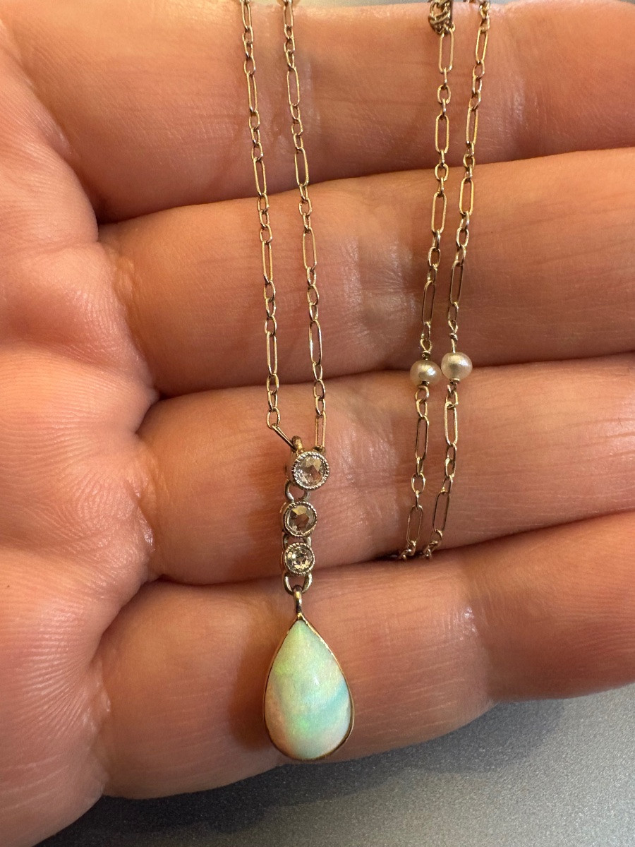 Chaine et pendentif en or gris 750/1000 eme, perles, opale et diamants.-photo-5