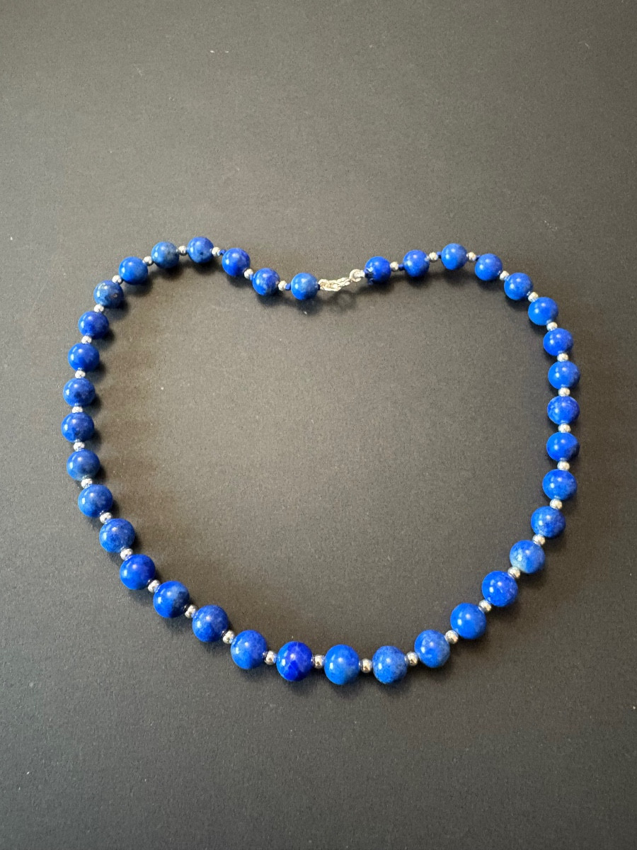 Collier de perles de lapis lazuli et argent 925/1000 eme.
