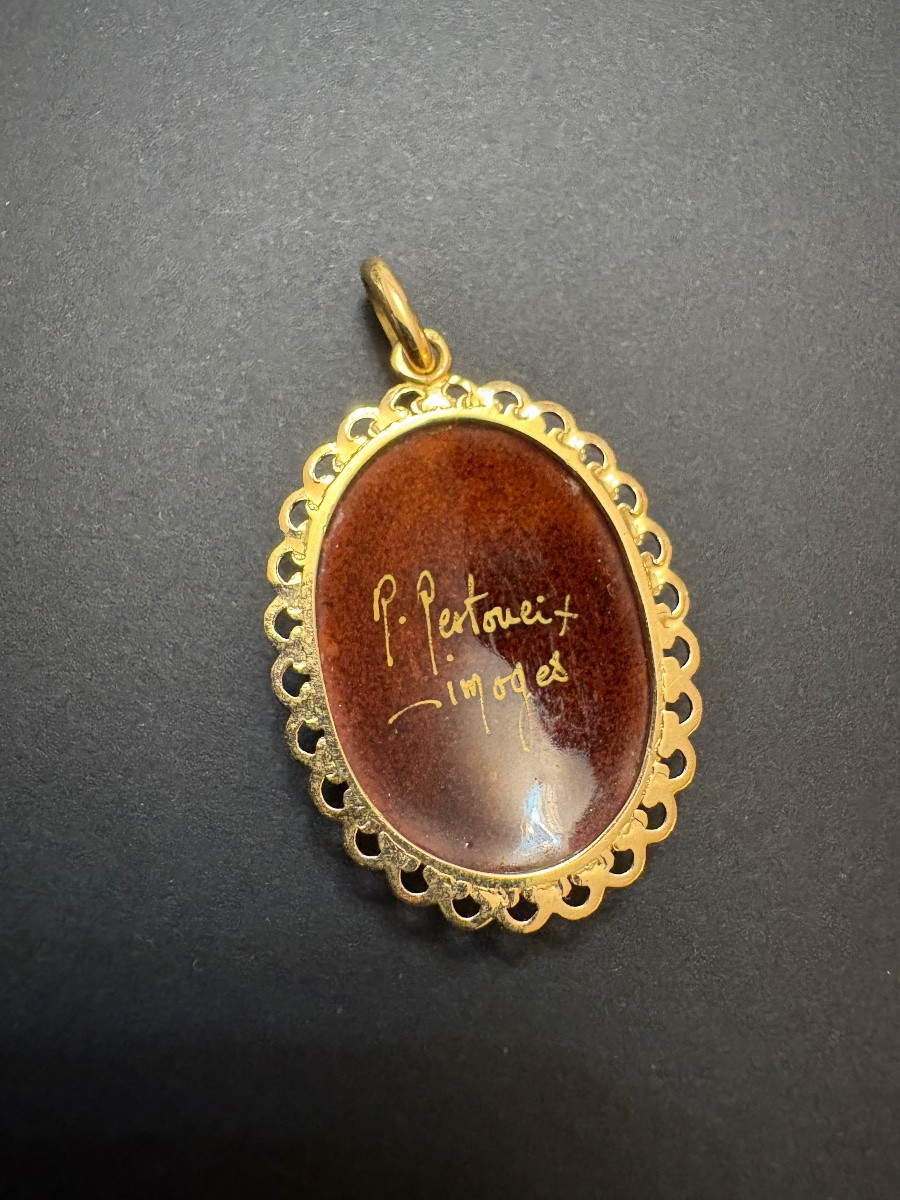 Ancien pendentif en or et  miniature en porcelaine de Limoges émaillé.-photo-3