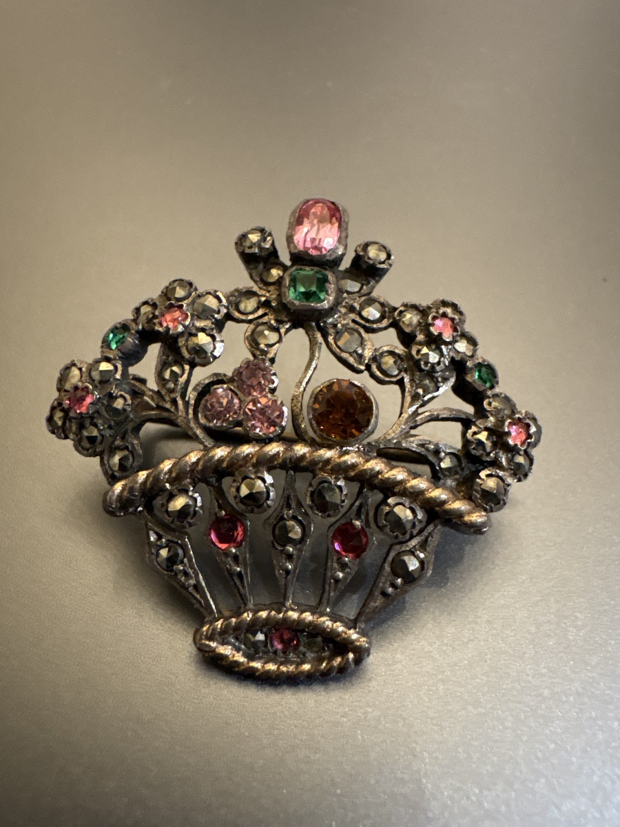 Art Nouveau: "basket Of Flowers" Brooch In 800/1000 Silver And Stones.