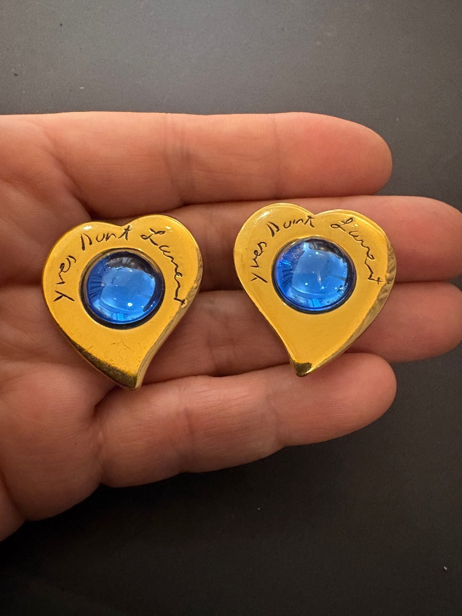 YVES SAINT LAURENT . Clips d'oreilles vintage-photo-2